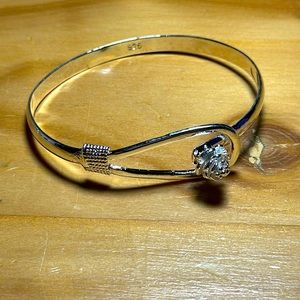 925. Silver bracelet with rose